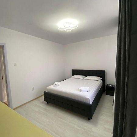 Sorinaapartament Targu Neamt Exterior photo