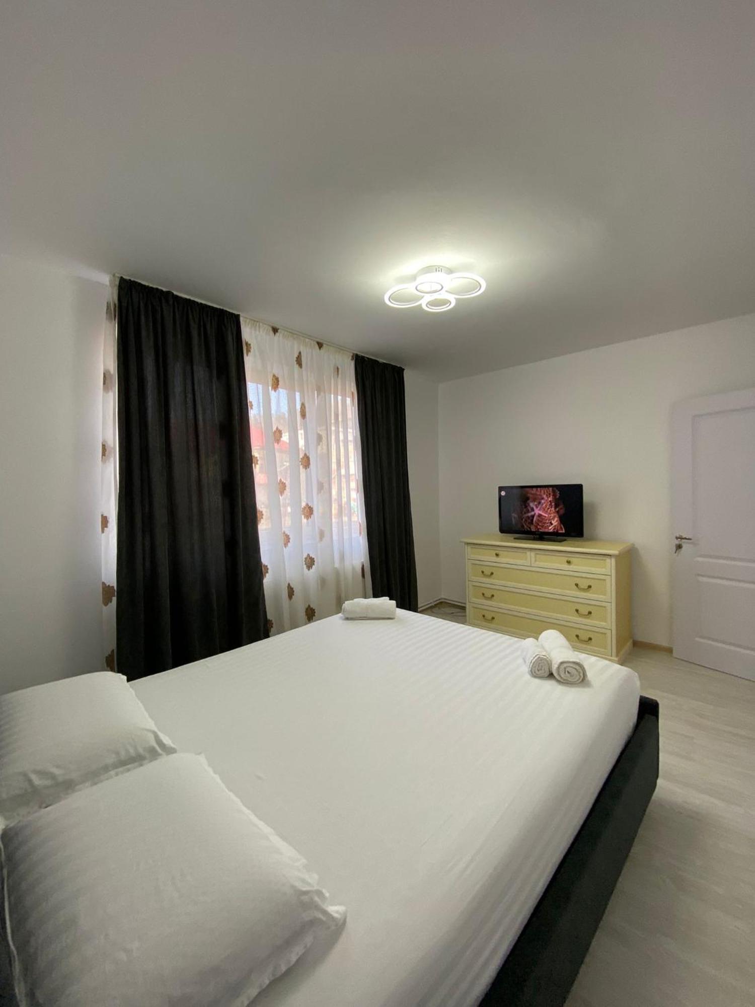 Sorinaapartament Targu Neamt Exterior photo